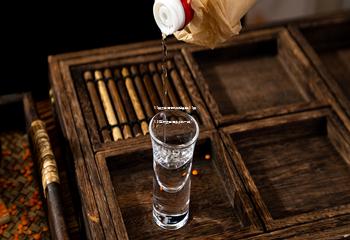 51度汉酱酒有几种包装的,51度500毫升汉酱酒多少钱一瓶