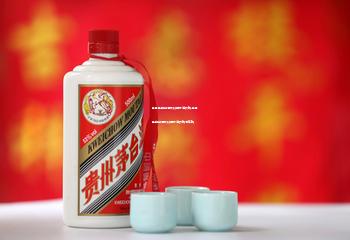 酱香型的白酒可以用来泡药吗,酱香型的白酒可以用来泡药吗有毒吗