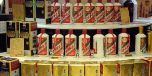 贵州大曲生肖酒：25升珍藏版，生肖传奇品鉴之旅