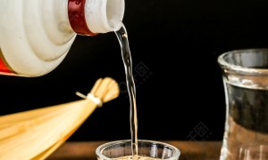 首批茅台代理：五十万启航领货新篇章